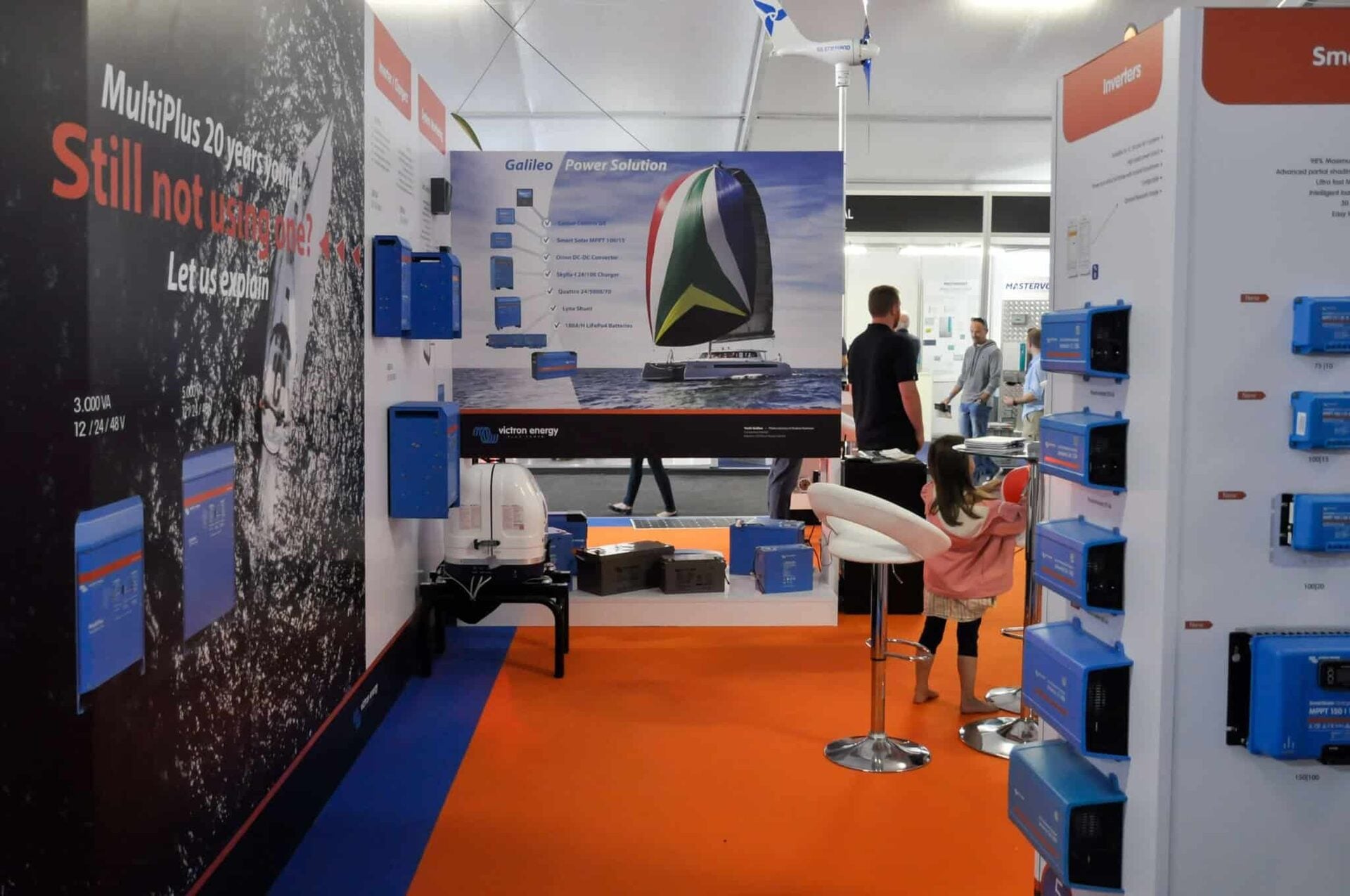 Custom trade show modular 10x10 booth exhibits and display solutions