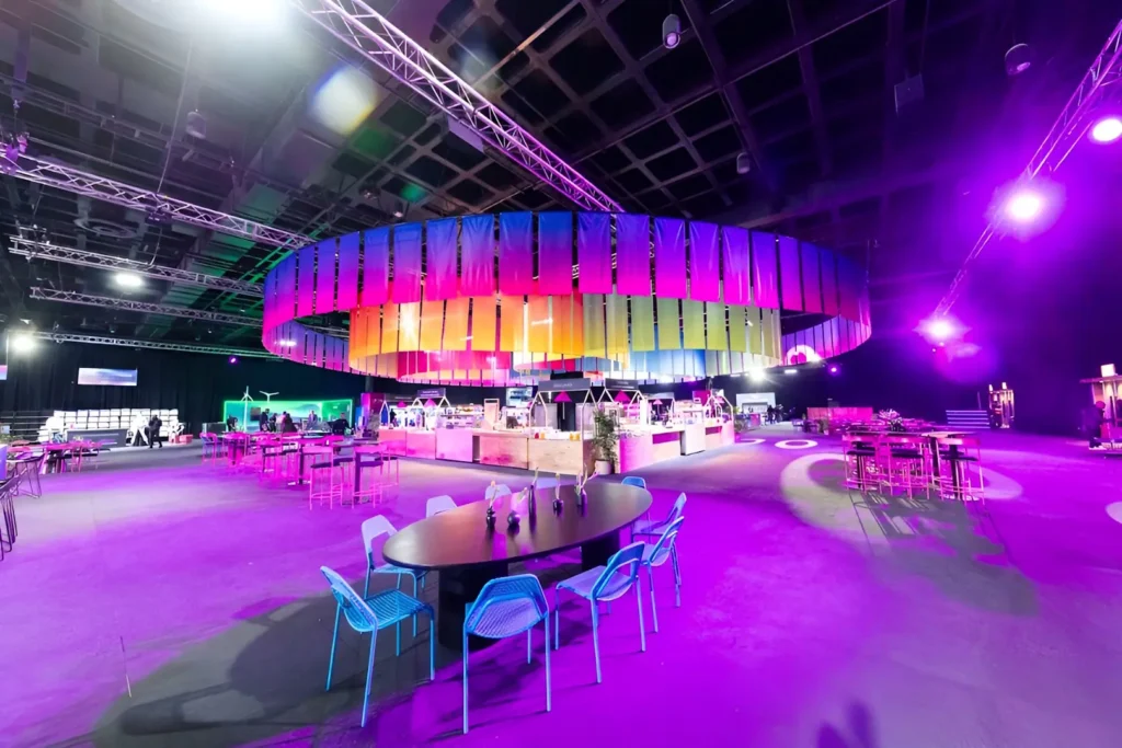 Overhead hanging banner structure at the Discovery Ikigai Sales Conference in Sandton, courtesy of Booth Exhibits™.