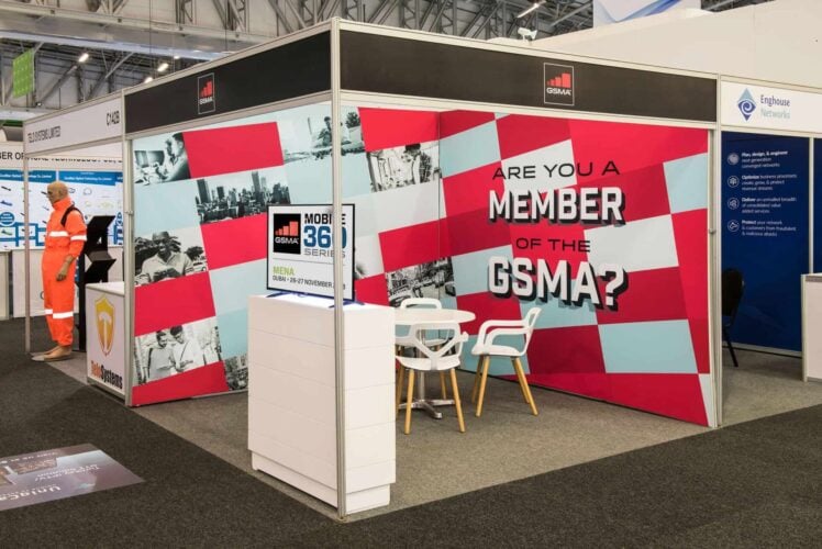 Custom trade show innovative booth exhibits and display solutions