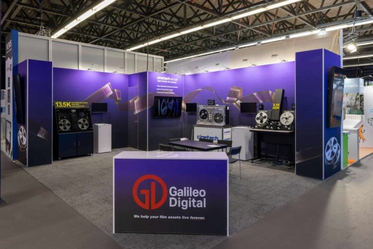 Custom tech trade show award-winning booth exhibits and display solutions
