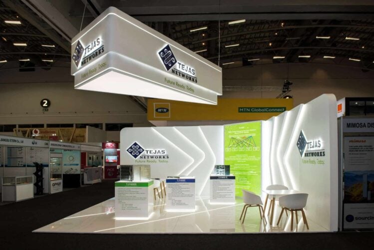 Custom trade show custom-built booth exhibits and display solutions